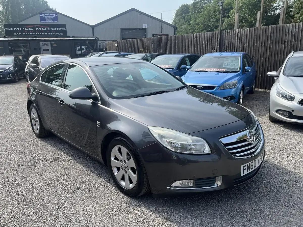 Used Vauxhall Insignia SRi 160 HP (117 kW) 2010 Grey Hatchback