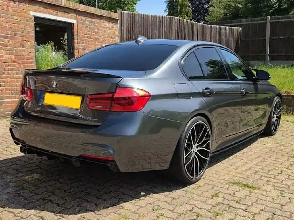 Used BMW 320 M Sport 184 HP (135 kW) 2018 Mineralgrau metallic Sedan