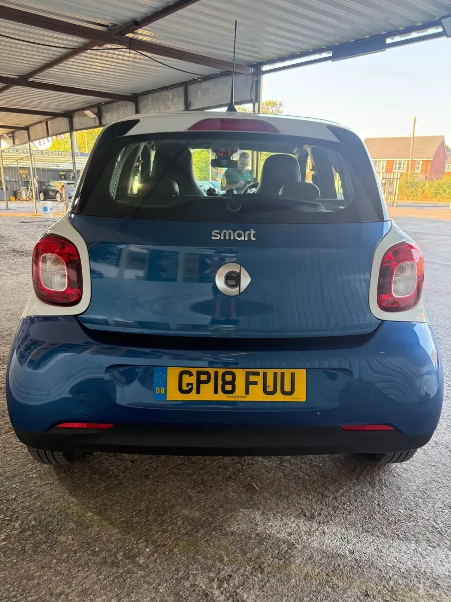 Used Smart ForFour Prime 71 HP (52 kW) 2018 White Hatchback