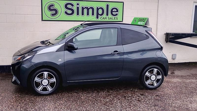 Used Toyota Aygo X-clusiv 68 HP (50 kW) 2017 Grey Hatchback