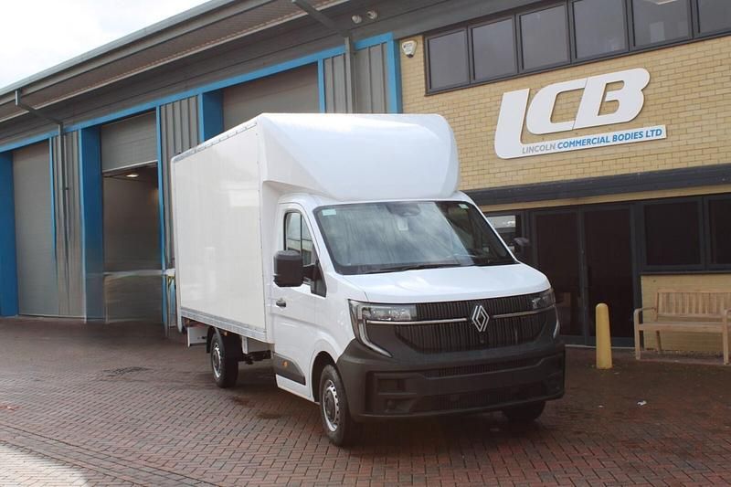 White New 2026 Renault Master Van | £34,995 (A bit pricey) - Image 1/4