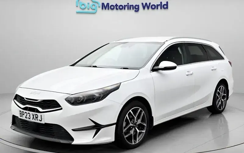 Used Kia Ceed Sportswagon 160 HP (117 kW) 2023 White Estate