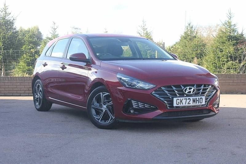 Red Used 2022 Hyundai i30 SE Hatchback | £13,499 (Fair price) - Image 1/4