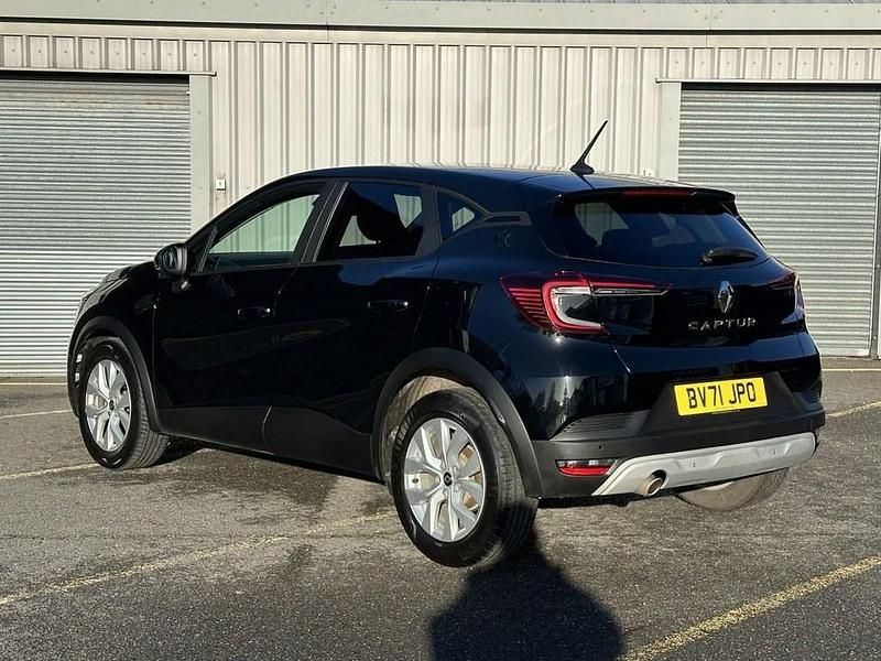 Used Renault Captur Iconic 140 HP (102 kW) 2021 Black SUV