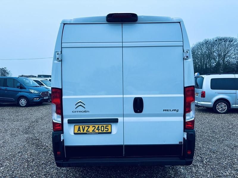 Used Citroën Relay 140 HP (102 kW) 2022 White Van