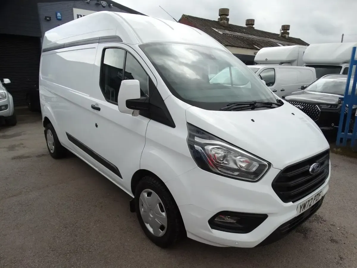 Used Ford Transit Custom Trend 130 HP (95 kW) 2023 White Van
