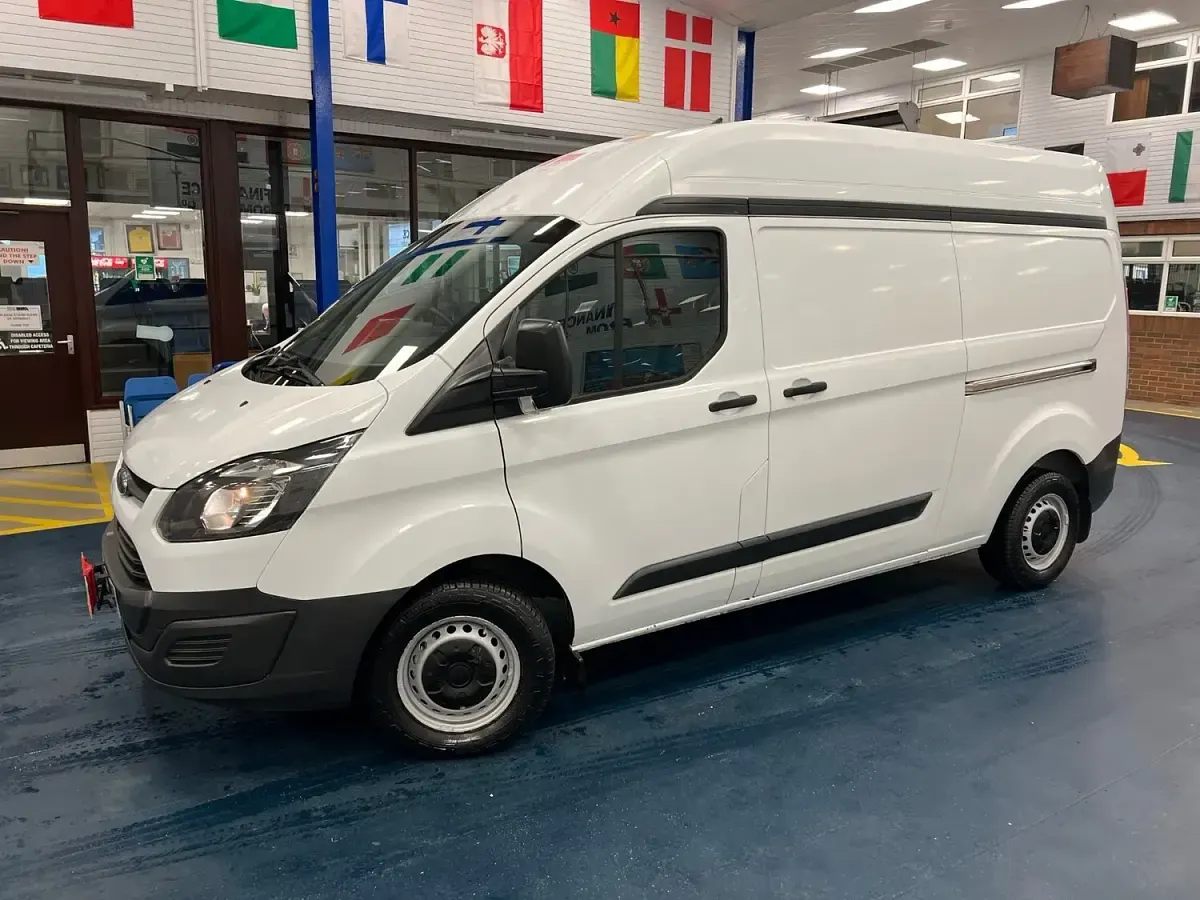 Used Ford Transit Custom 130 HP (95 kW) 2017 White Van