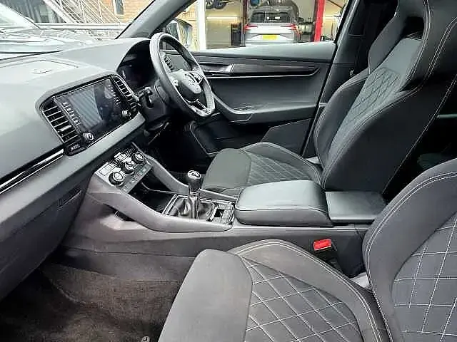 Used Skoda Karoq SportLine 150 HP (110 kW) 2022 Graphite grey metallic SUV