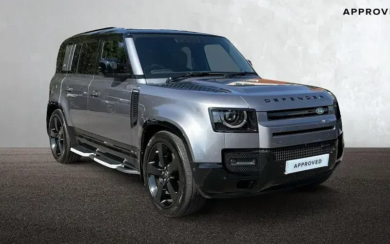 Used Land Rover Defender HSE Dynamic 300 HP (220 kW) 2023 SUV