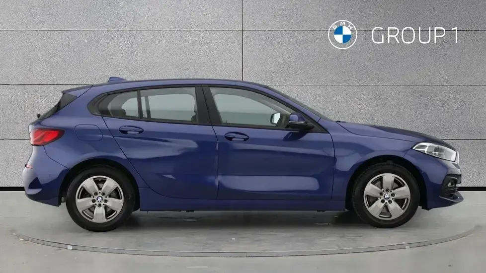 Used BMW 118 Comfort Edition 136 HP (100 kW) 2023 Blue Hatchback