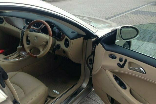 Used Mercedes CLS320 2005 Sedan