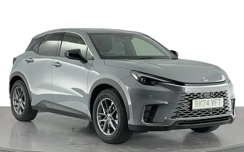 Używany Lexus LBX 136 KM (100 kW) 2026 SUV