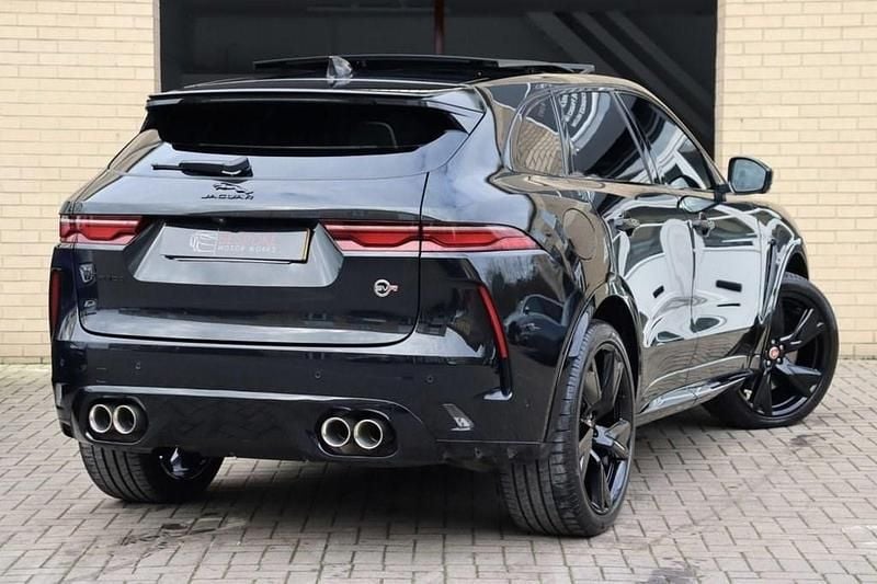 Used Jaguar F-Pace SVR 550 HP (404 kW) 2022 Black SUV