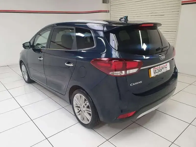 Used Kia Carens 139 HP (102 kW) 2019 Blue MPV