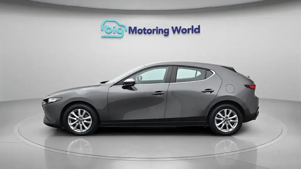 Usado Mazda 3 122 CV (89 kW) 2022 Gris Utilitario