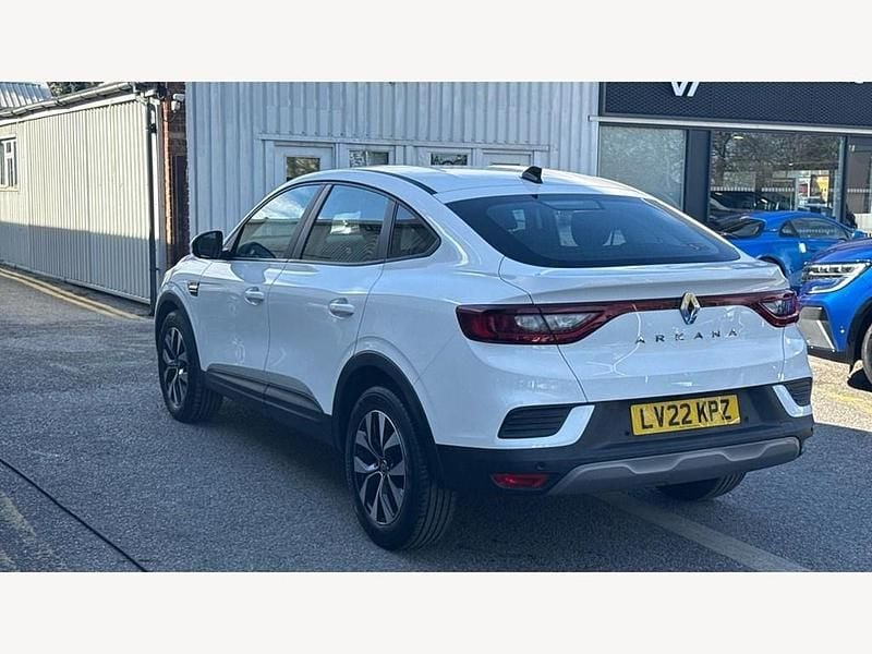 Used Renault Arkana Iconic 2022 White SUV