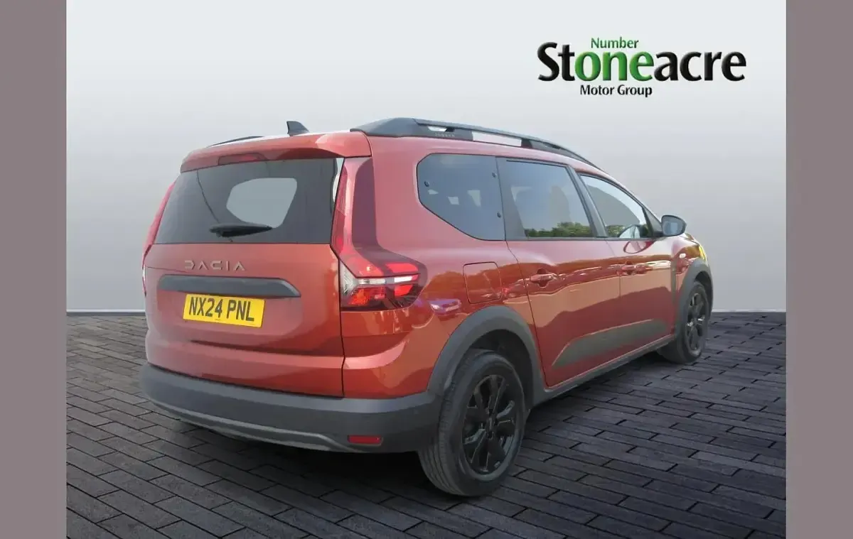 Used Dacia Jogger Extreme 110 HP (80 kW) 2023 Brown MPV