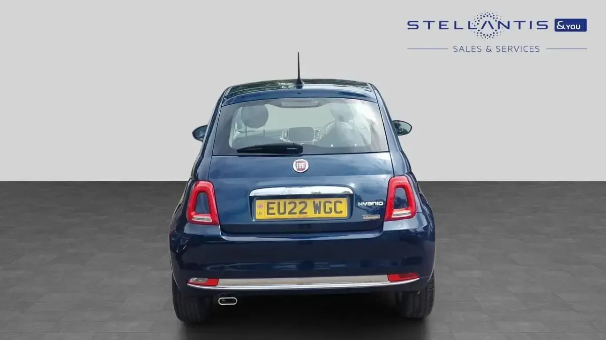 Used Fiat 500 Dolcevita 70 HP (51 kW) 2022 Blue Hatchback