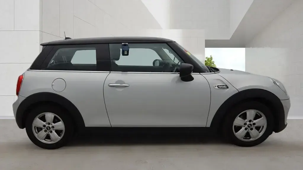 Used Mini Cooper Classic 2019 Silver Hatchback