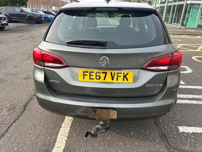 Used Vauxhall Astra 110 HP (80 kW) 2017 Grey Estate
