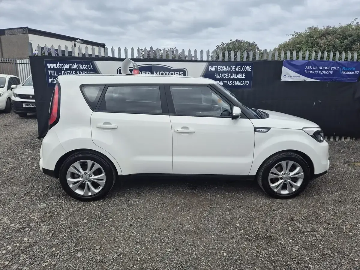 Used Kia Soul Plus 2014 White SUV
