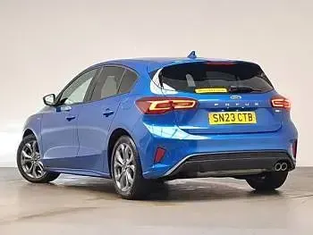 Used Ford Focus ST-Line 155 HP (114 kW) 2023 Blue Hatchback