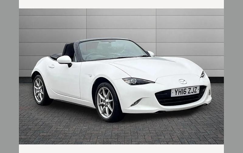 White Used 2016 Mazda MX5 Cabriolet | £8,995 (A bit pricey) - Image 1/2