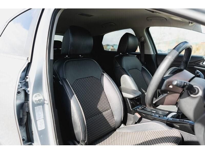 Usado Kia XCeed 158 HP (116 kW) 2022 Prateado SUV