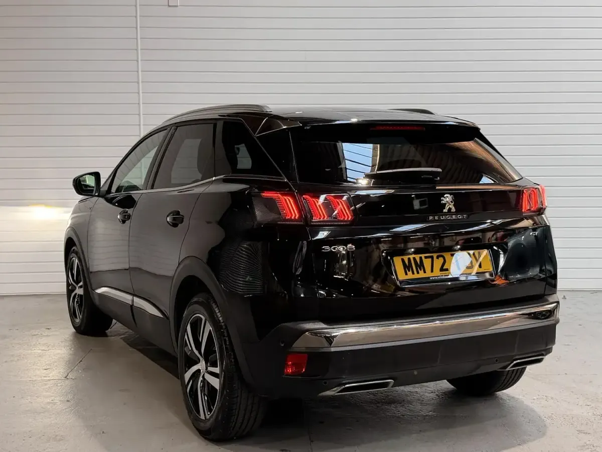 Used Peugeot 3008 GT-line 131 HP (96 kW) 2022 Black SUV