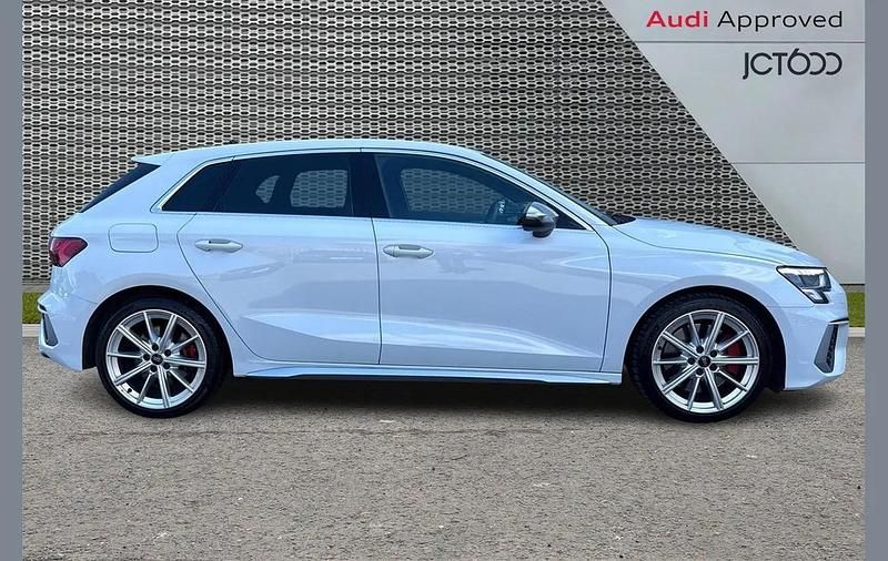 Used Audi S3 Sportback Comfort 310 HP (228 kW) 2023 White Hatchback