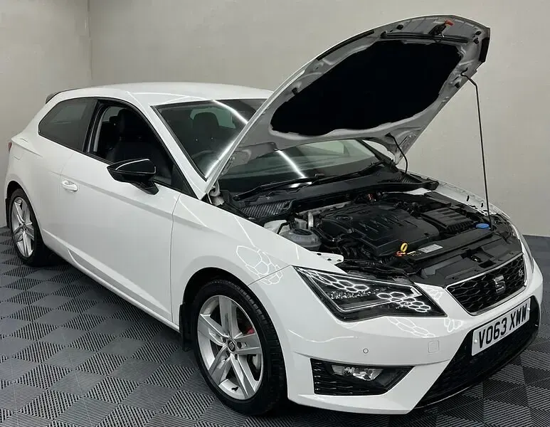 Used Seat Leon FR 150 HP (110 kW) 2013 White Hatchback
