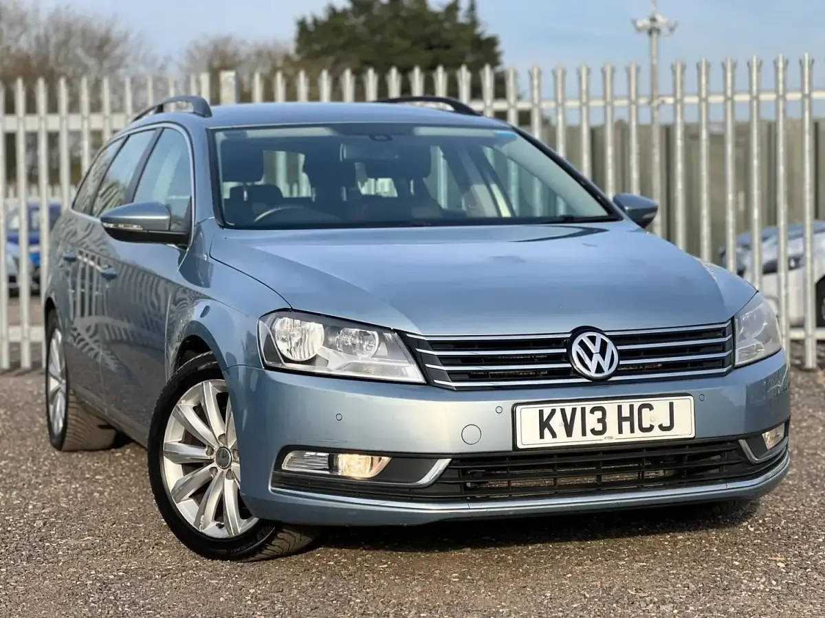 Begagnad VW Passat Highline 2013 Grå Kombi