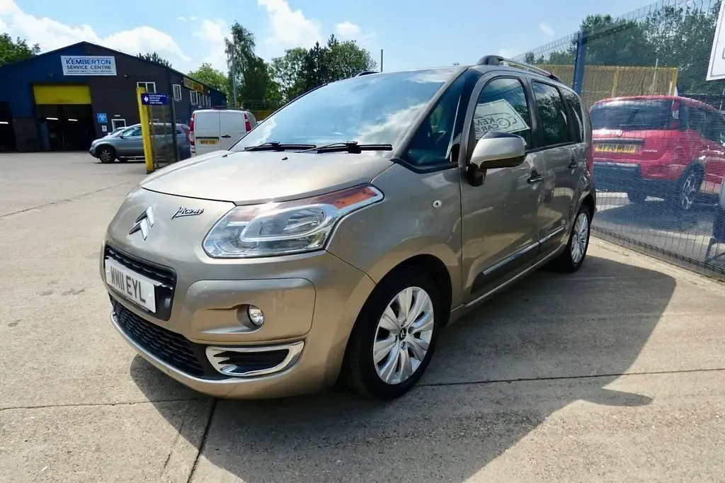 Used Citroën C3 Picasso Exclusive 90 HP (66 kW) 2011 Beige MPV