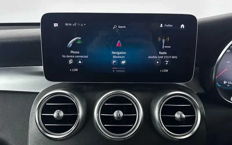 Used Mercedes GLC300 AMG Line Premium Plus 258 HP (189 kW) 2019 Red SUV