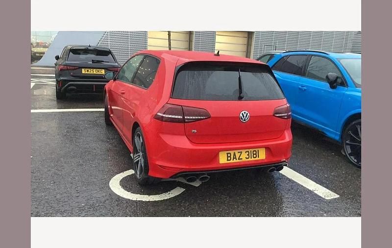 Used VW Golf VII R 296 HP (217 kW) 2016 Red Hatchback