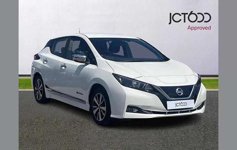 White Used 2021 Nissan Leaf Acenta Hatchback | £8,000 (Super price) - Image 1/4
