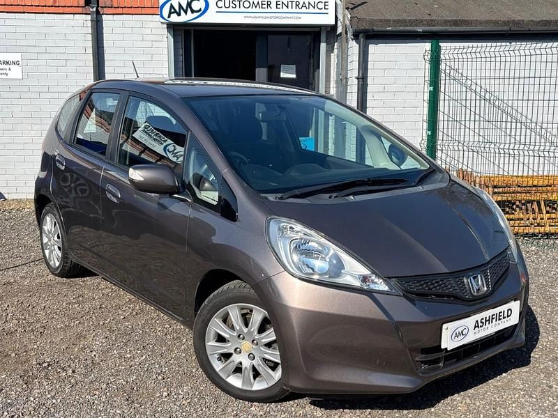 Used Honda Jazz ES 99 HP (72 kW) 2012 Brown Hatchback