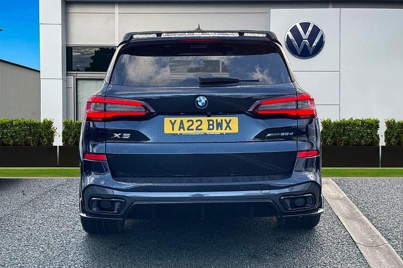 Used BMW X5 M Sport 282 HP (207 kW) 2022 Black SUV