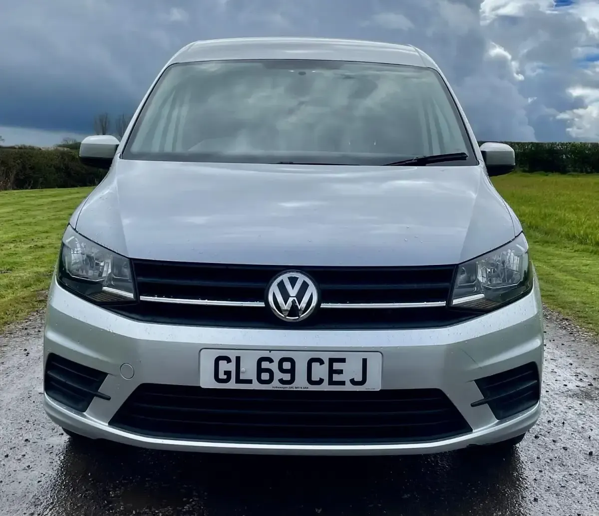 Używany VW Caddy Trendline 102 KM (75 kW) 2019 Srebrny Minivan