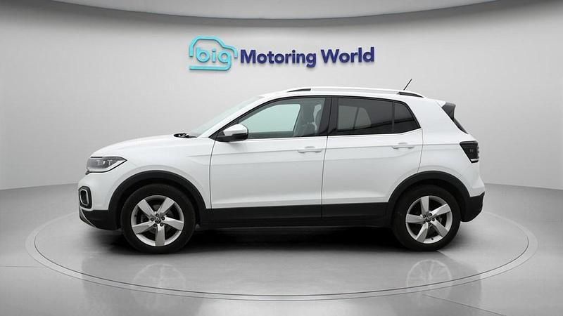 Used VW T-Cross SEL 110 HP (80 kW) 2023 White SUV