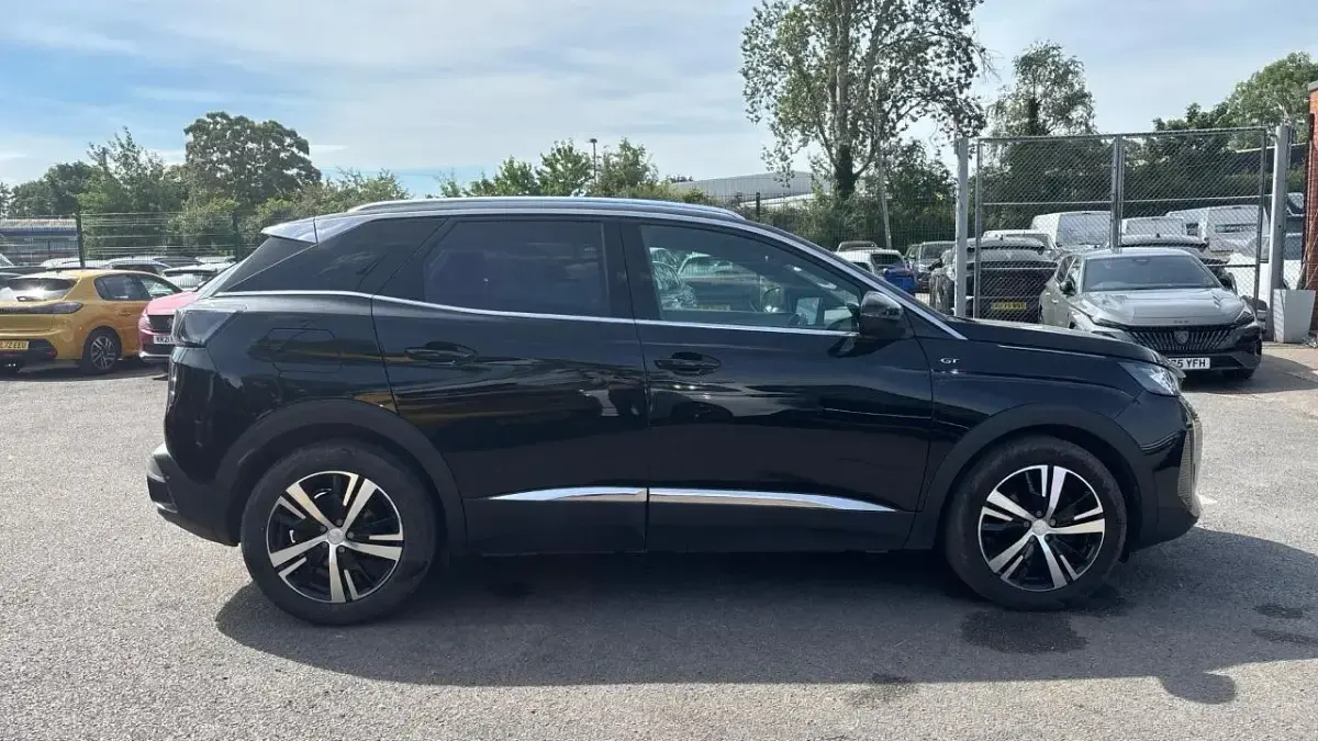 Used Peugeot 3008 GT 129 HP (94 kW) 2022 Black SUV