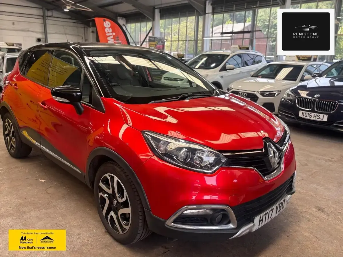 Used Renault Captur Signature 110 HP (80 kW) 2017 Red/black SUV