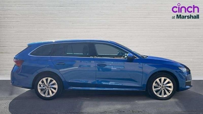 Used Skoda Octavia SE L 150 HP (110 kW) 2025 Blue Estate