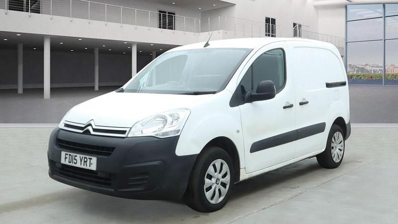 Used Citroën Berlingo 75 HP (55 kW) 2015 White MPV