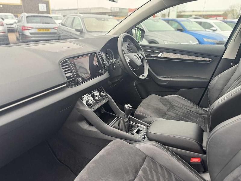 Used Skoda Karoq SE L 110 HP (80 kW) 2022 Graphite grey metallic SUV