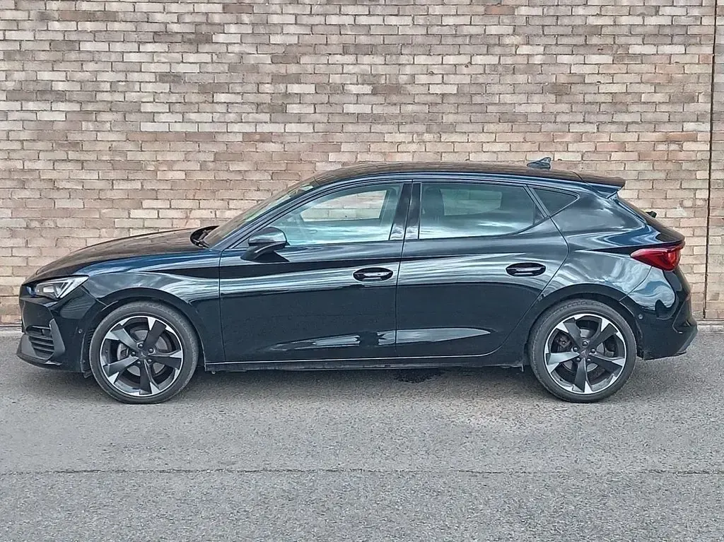 Used Cupra Leon 150 HP (110 kW) 2024 Black Hatchback
