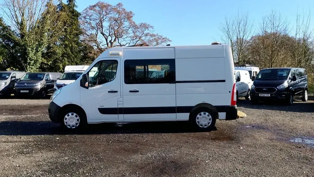 Used Vauxhall Movano 2019 White MPV