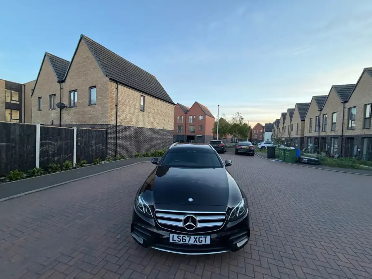 Gebraucht Mercedes E220 AMG line 2017 Schwarz Kombi