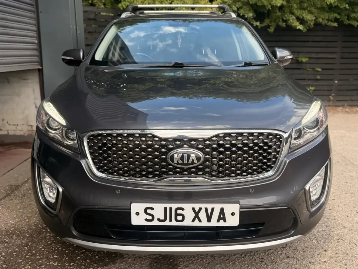 Used Kia Sorento 200 HP (147 kW) 2016 Grey SUV