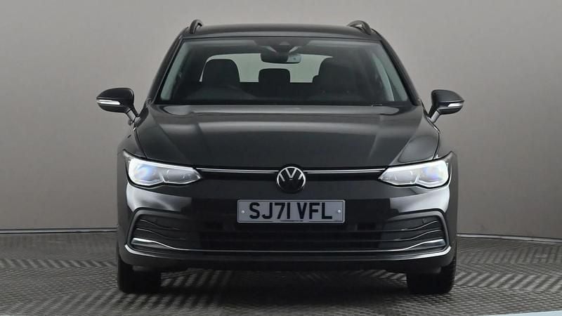 Used VW Golf VIII Style 130 HP (95 kW) 2021 Grey Estate